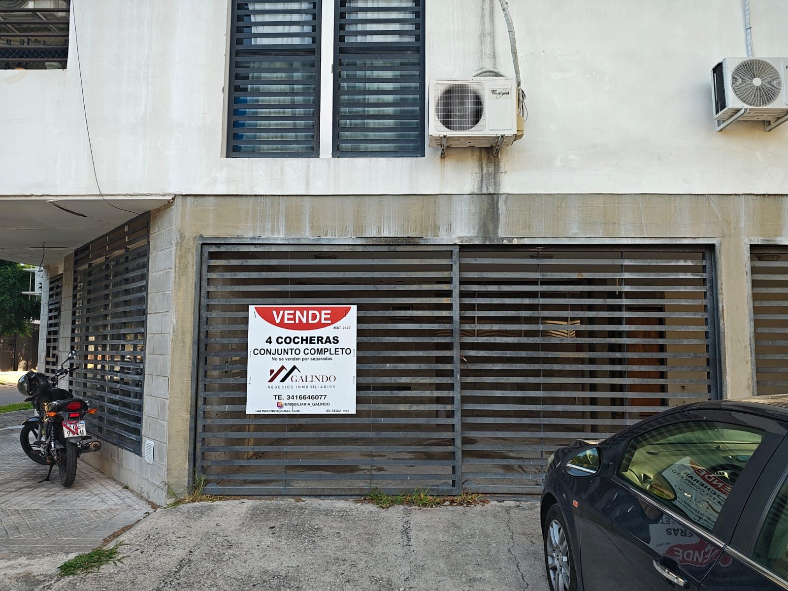 Cochera venta en block 4 UNIDADES